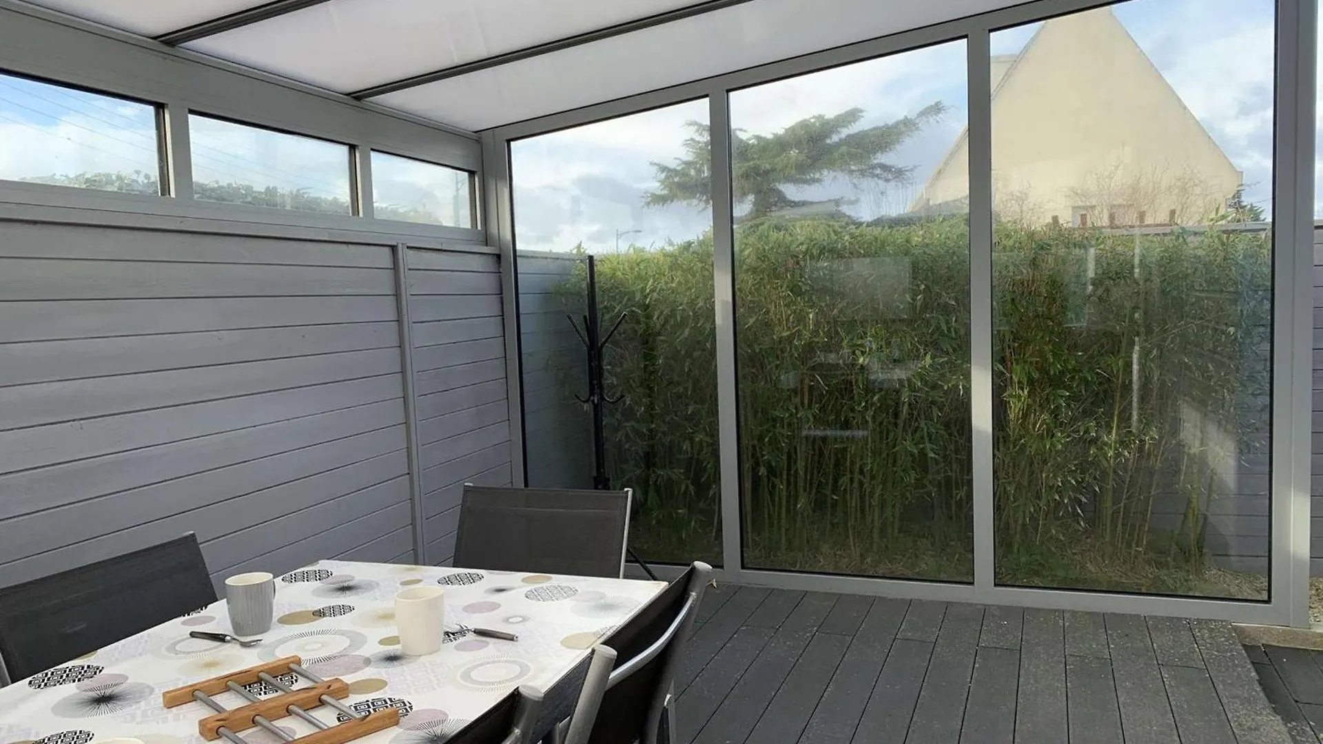 Semesterbostad Maison Avec Wifi, Veranda, A 320M De La Mer Et A 500M De La Plage, A Tregastel - Fr-1-368-408